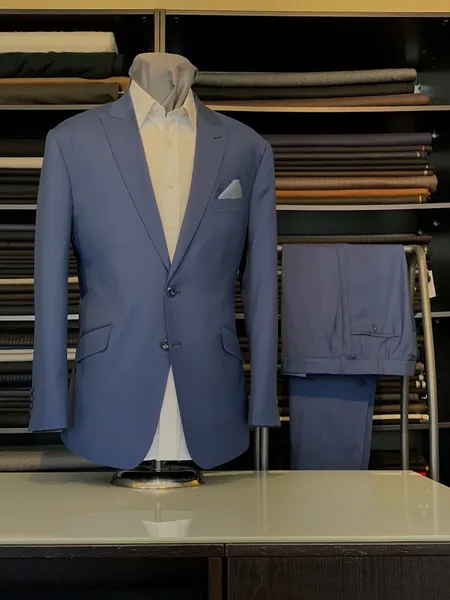 mens suits Seymour's Fashions Custom Tailors