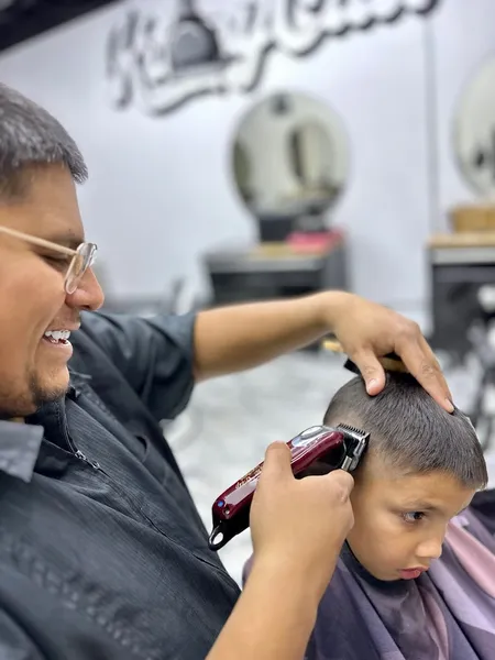 barber shops Krispy Cuts Barbershop in North Hollywood