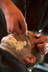 Top 18 barber shops in Woodland Hills Los Angeles