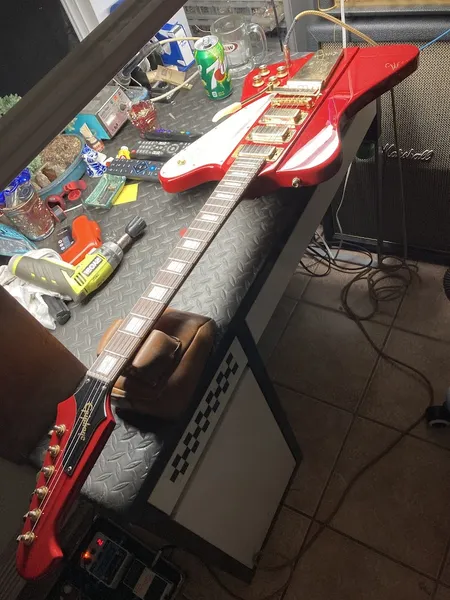Mikaleno's Guitar Setups & Repairs