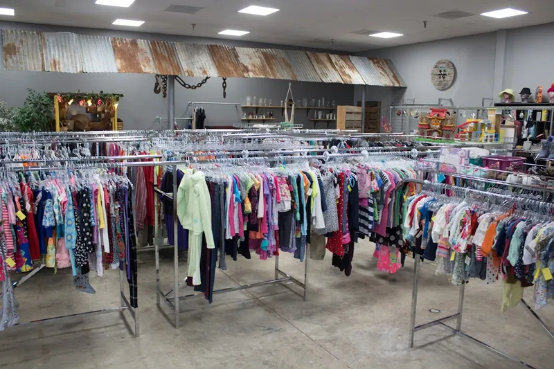 consignment shops Thrift on Blackstone