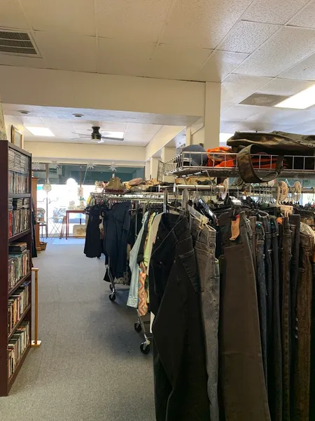 consignment shops BEYOND TREASURES Thrift Boutique