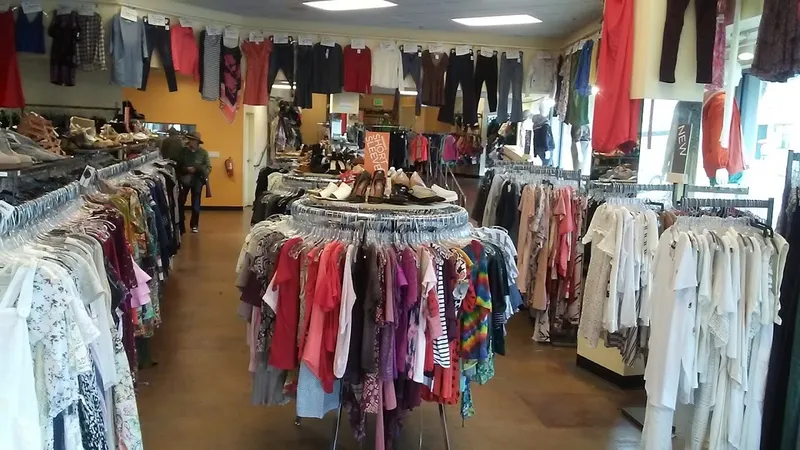 consignment shops Crossroads Trading