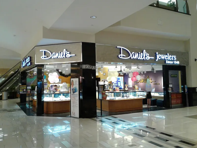 jewelry stores Daniel's Jewelers