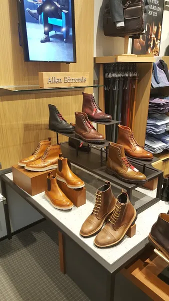 mens shoe stores Allen Edmonds