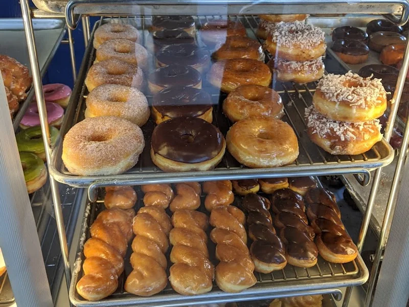 Simone Donuts Top 23 shops for birthday cupcakes in Long Beach