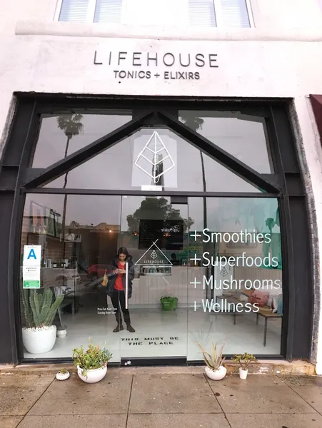 juice bar Lifehouse Tonics + Elixirs