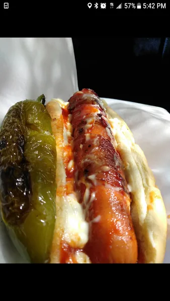 hot dog VIP Hot Dogs and diverso Catering