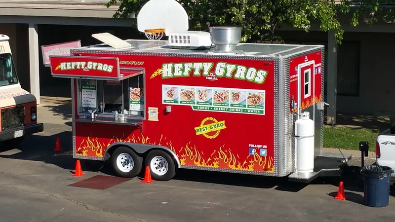 food trucks Hefty Gyros