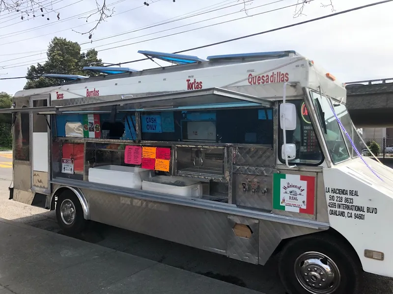 food trucks La Hacienda Real Taco Truck