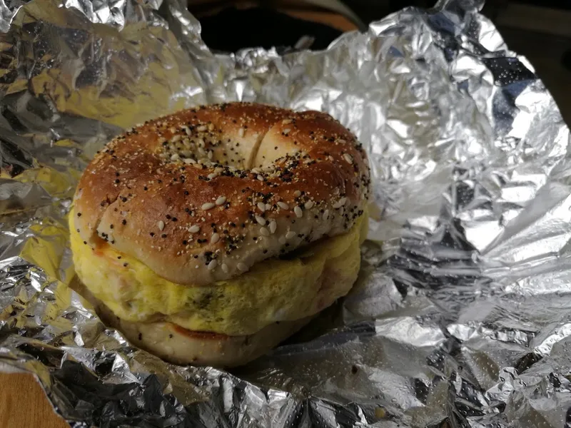 Bagels DoLy's Delectables