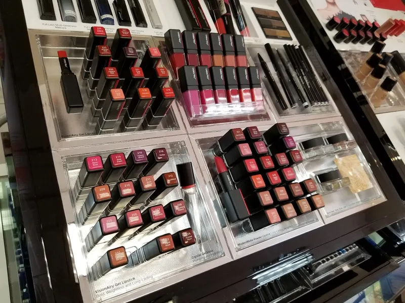 cosmetics stores Dee Dee Boutique - Shiseido Cosmetics