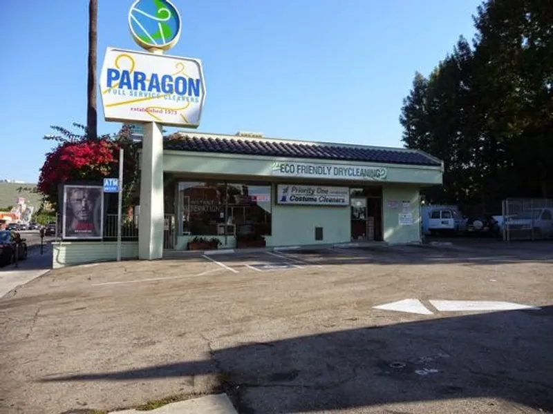 dry cleaning Paragon Dry Cleaners & Alterations