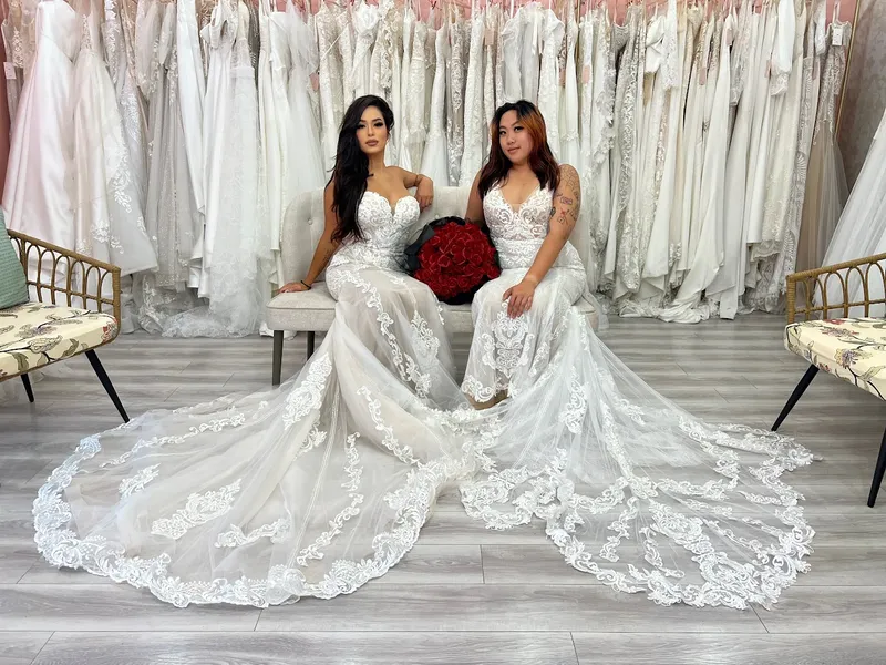 bridal salons Full Moon Bridal Couture & Alterations