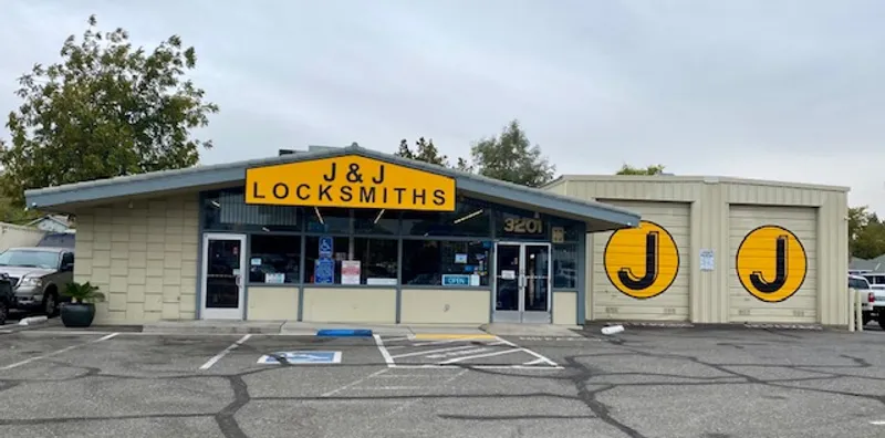 locksmiths J & J Locksmiths