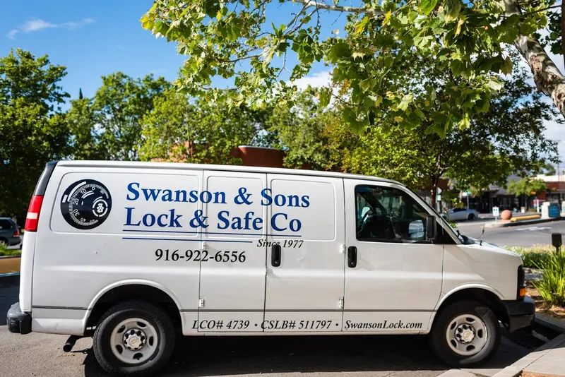 locksmiths Swanson & Sons Lock & Safe Co