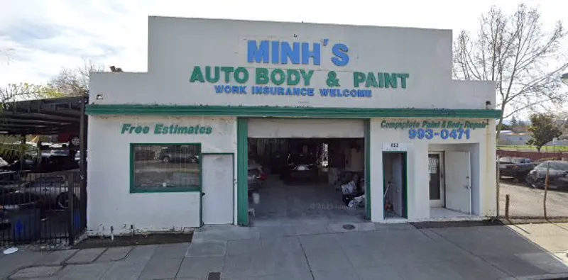 auto body shops Minh's Auto Body