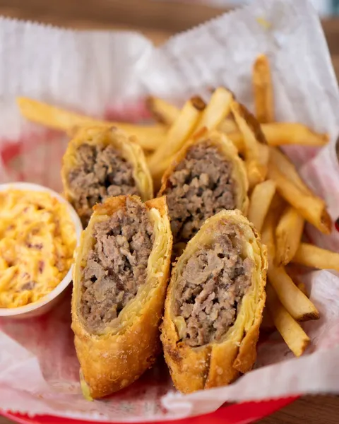 late night restaurants Lefty's Cheesesteaks