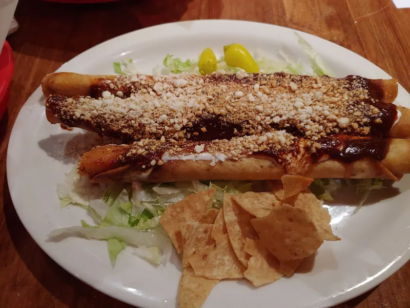 roasted chicken Melody's Mexican Kitchen in Reseda