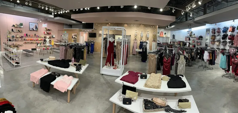 dress stores KYRRA