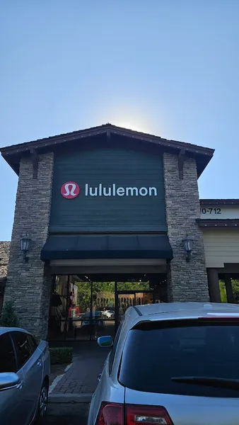 sports wear lululemon