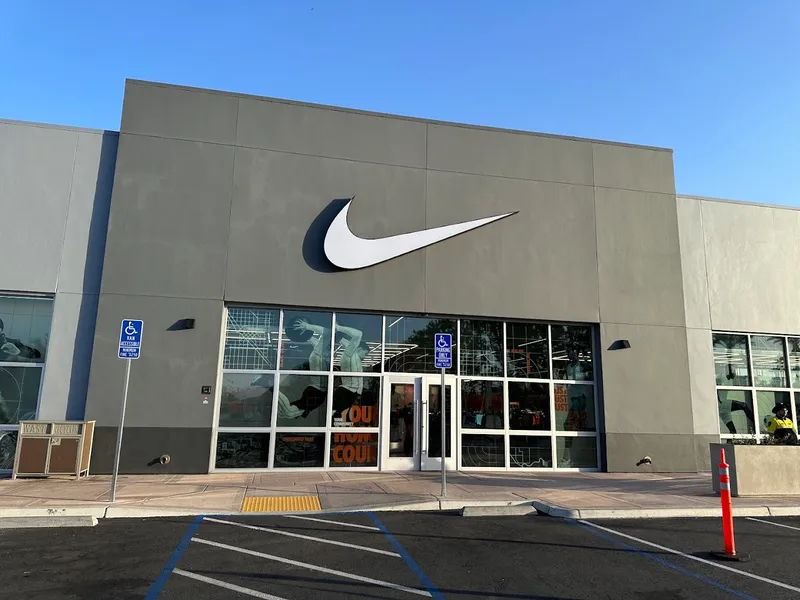 sports wear Nike Unite - Fresno