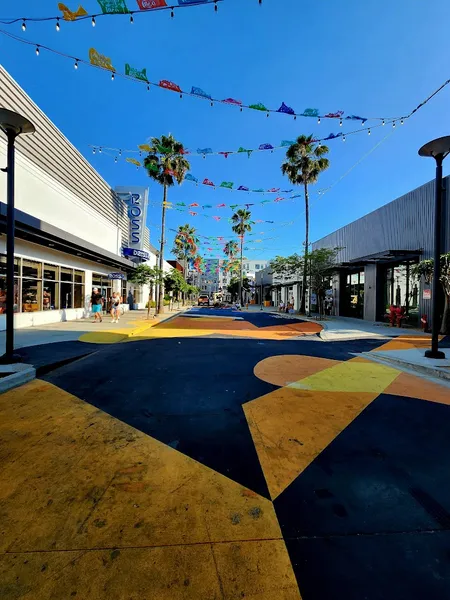 shopping malls Long Beach