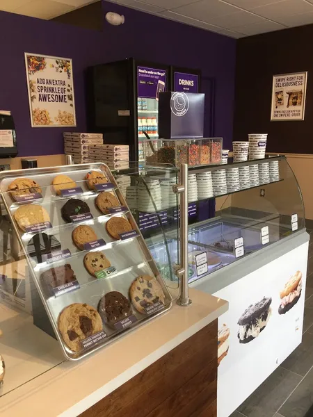 cookies Insomnia Cookies