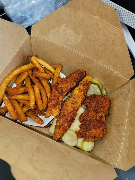 chicken tenders Mad Bulldog Hot Chicken