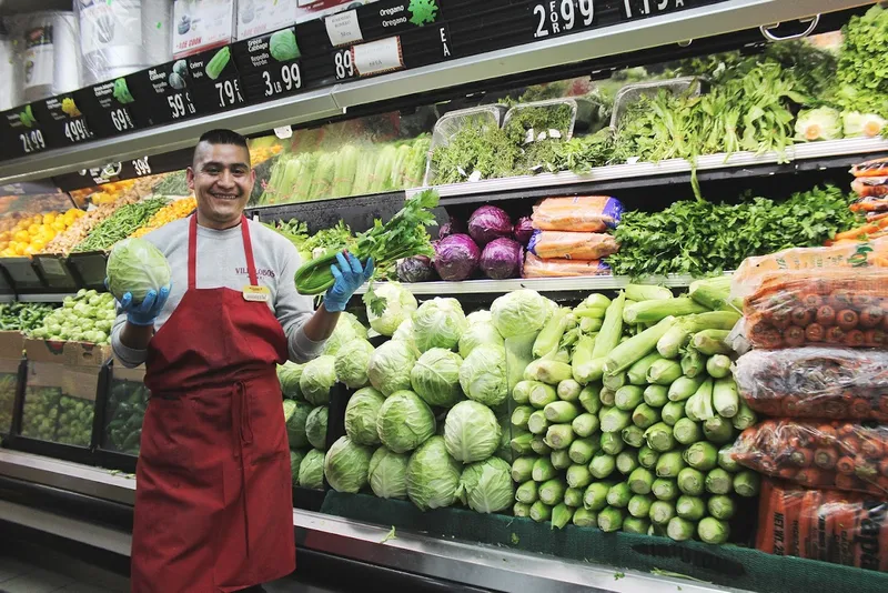 grocery stores Villalobos Market