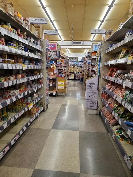 grocery stores Main Market