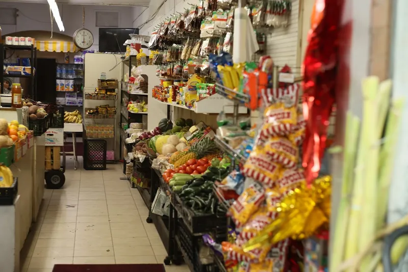 grocery stores Celia’s Market