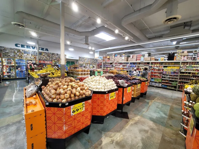 grocery stores Vallarta Supermarkets