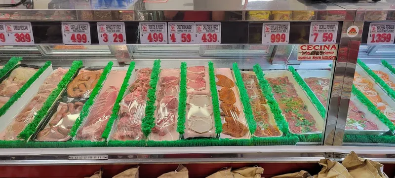 El Sauz Meat Market