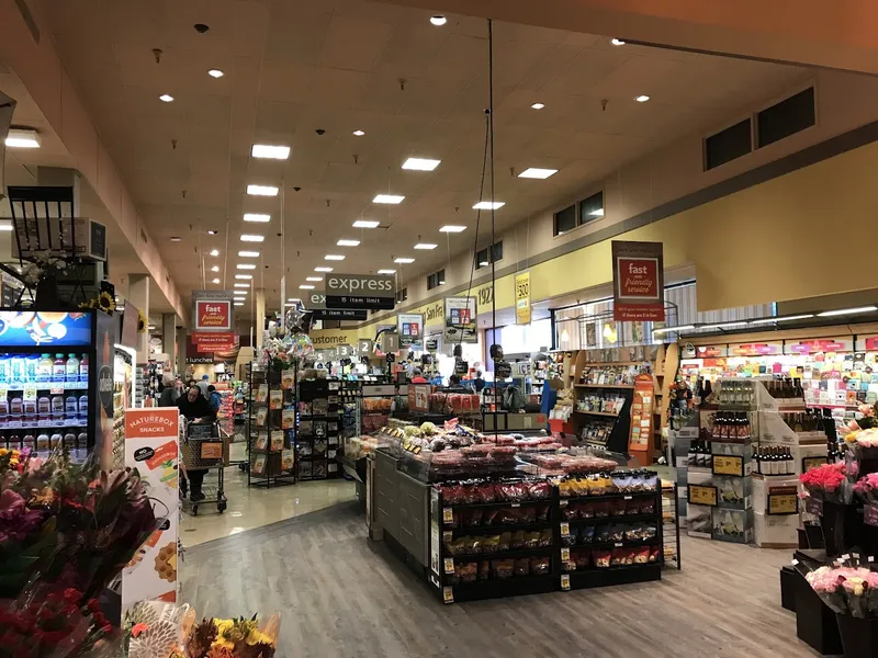 grocery stores Safeway in Sunset District