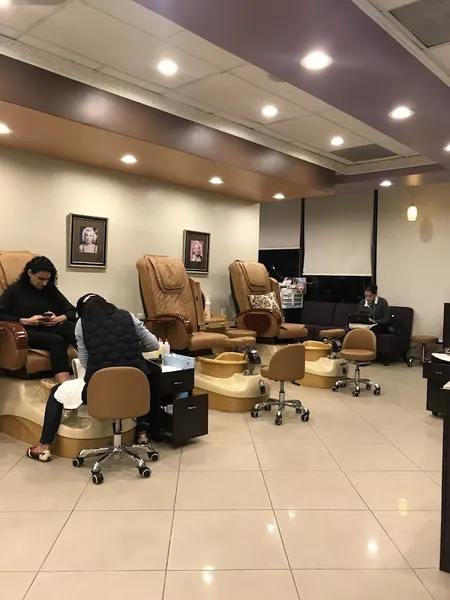 nail salons Diamond Nails Spa & Tanning