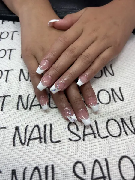 PT Nail Salon