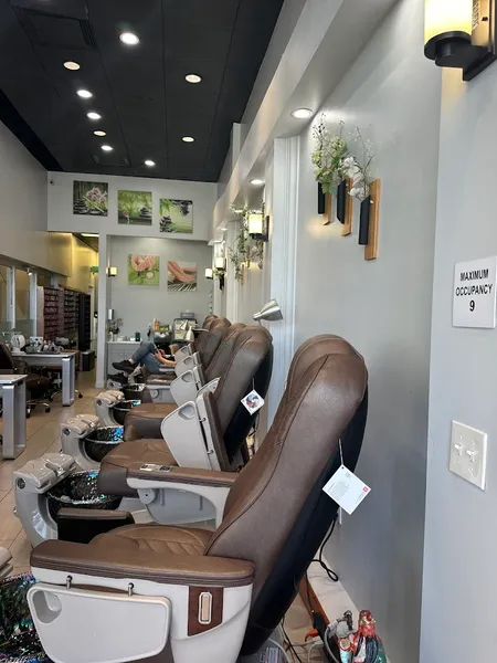 nail salons Zen Nail Bar