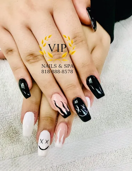 nail salons Vip Nails & Spa