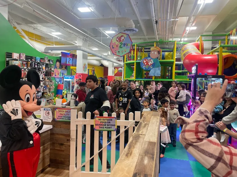 kids birthday parties Luv 2 Play San Jose - Best Kid's Indoor Playground and Party Place