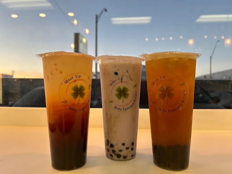 bubble tea Meet Up Boba Teahouse & Café