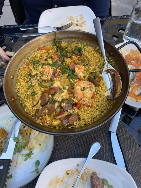 Paella Oveja Negra