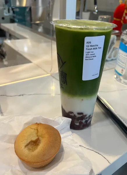 matcha Me·Me Tea & Dessert