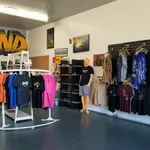 Top 15 t-shirt shops in Oakland