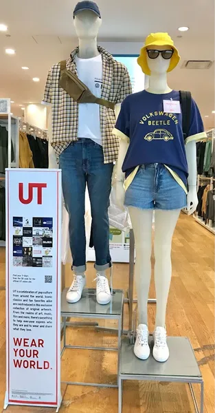 t-shirt shops UNIQLO Valley Fair