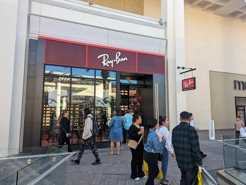 sunglasses stores Ray-Ban