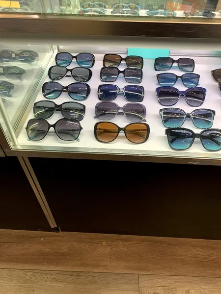 sunglasses stores A MILLION SUNGLASSES