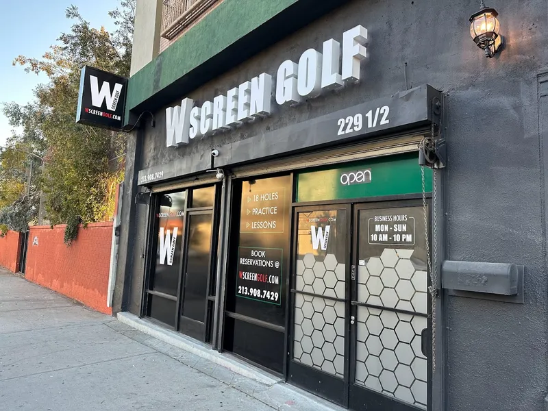 W Screen Golf