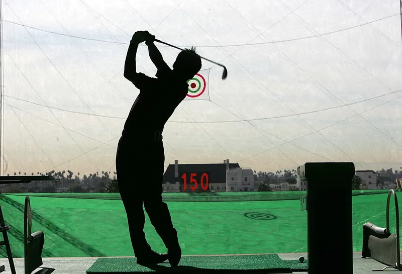 golf lessons Aroma Golf Range