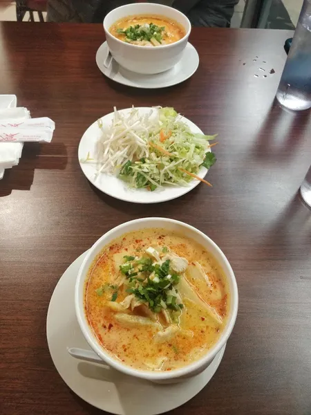 chicken rice soup Noodle Express